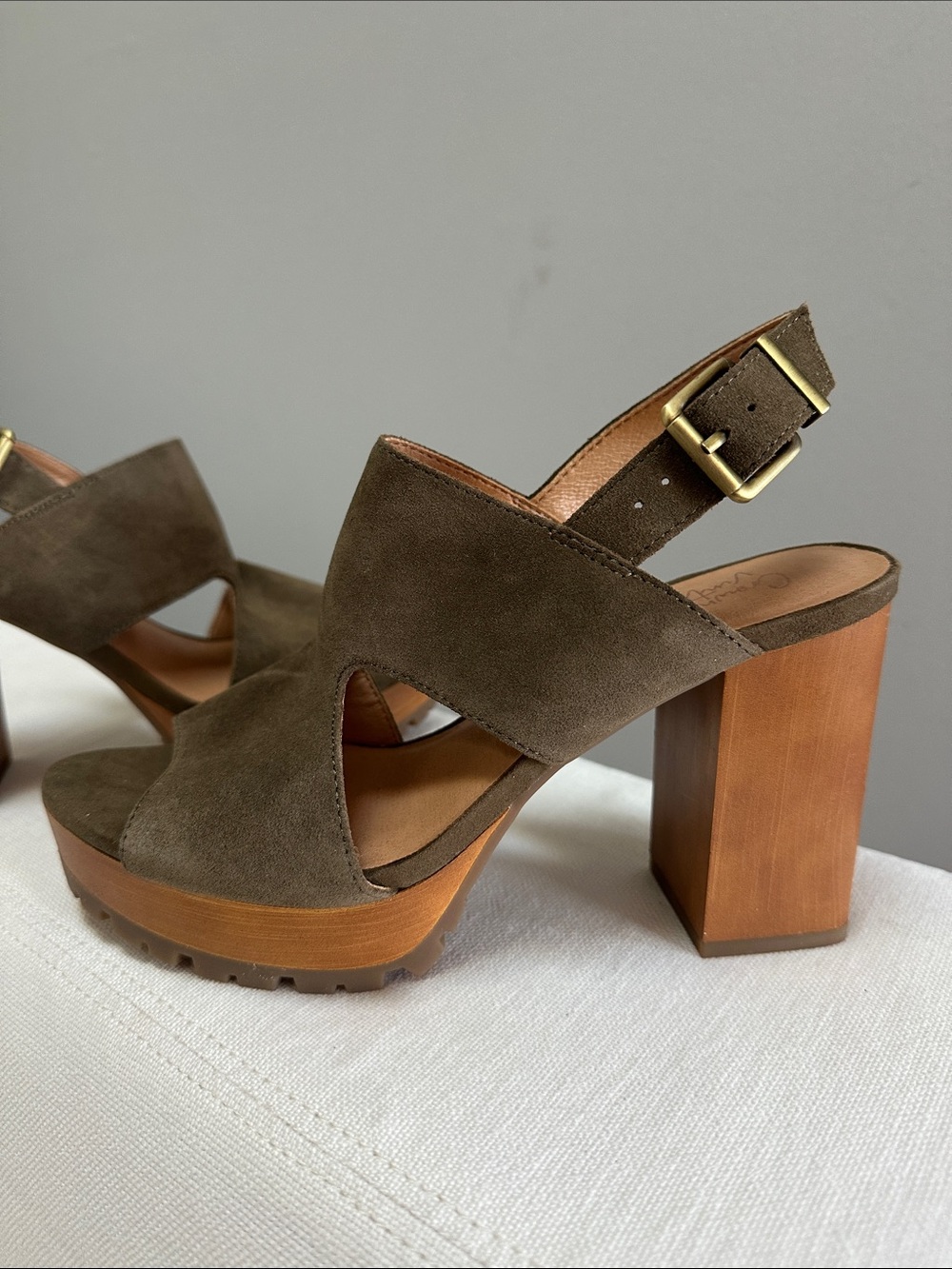 Crown Vintage Olive Suede Platform Block Heel Sandals